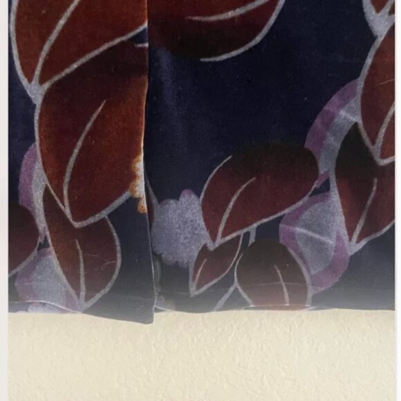 ⭐️ Velvet Floral Crew Neck Boho Peasant Business Casual Artsy Modern Blouse Top - Picture 7 of 9